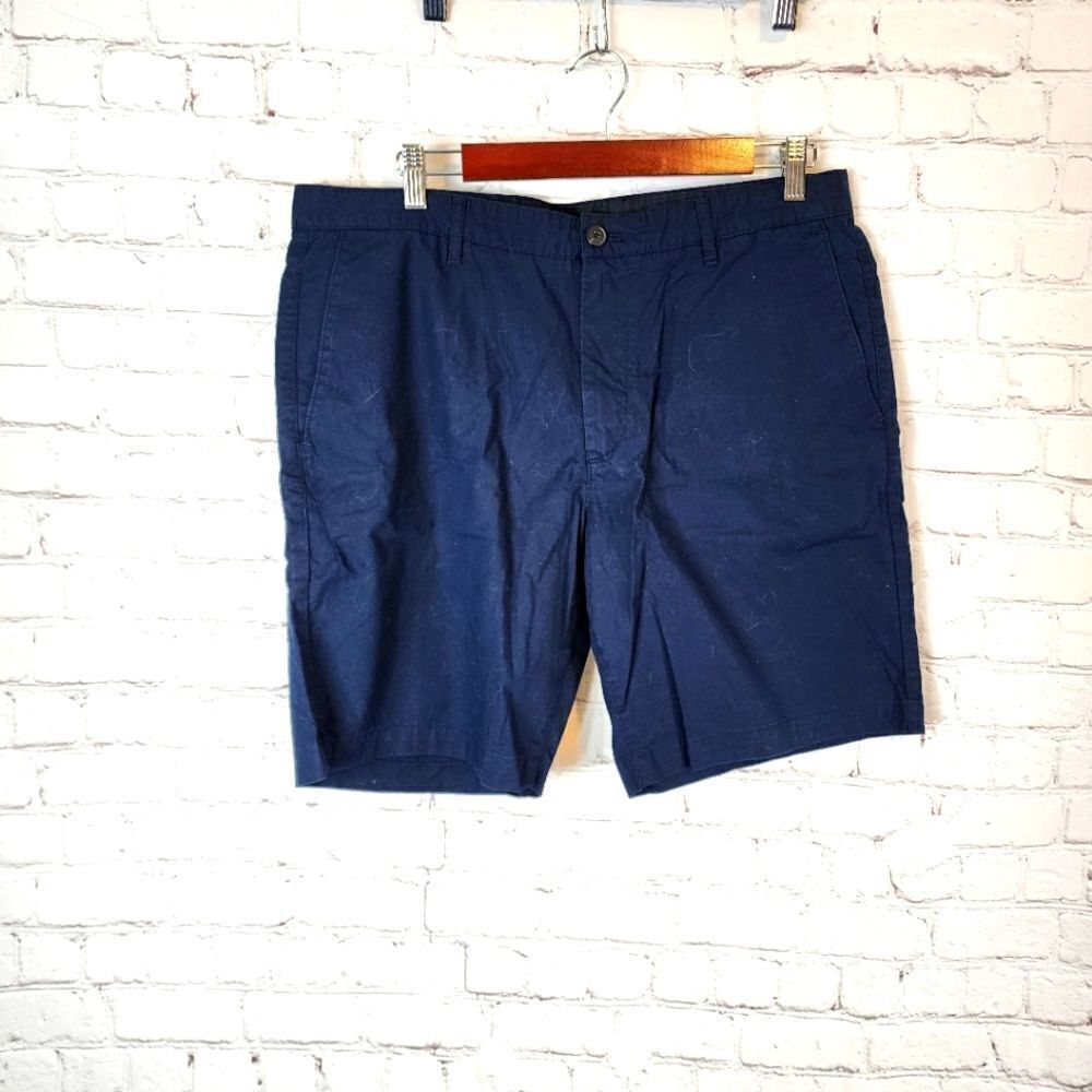 Men's Theory flat fronts Shorts